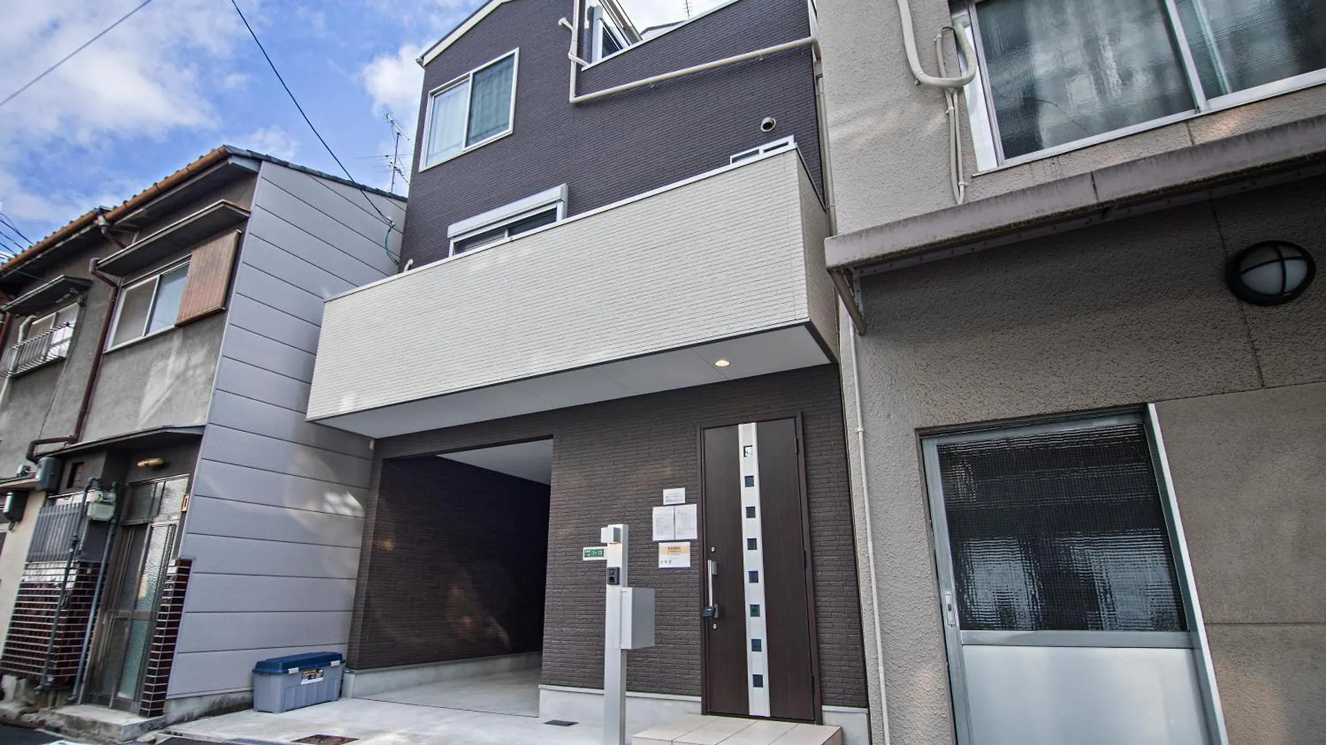 Holiday home -旅time 寺田町- Teradamachi 駐車場付き戸建 Villa Osaka